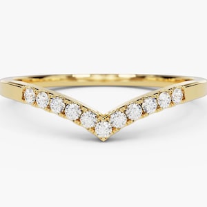 Yellow Gold Chevron Ring / 14K Diamond Chevron Band / Moissanite V Shaped Band / Curved Band / Nesting Diamond Band / Wedding Bands
