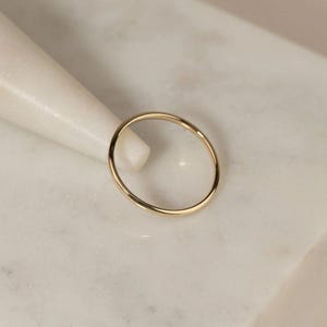 14K Solid Gold Ring, Simple Plain Band, Minimalist Gold Stacking Ring, Dainty Everyday Ring, Unisex Wedding Band, Stackable Ring, Thin Band