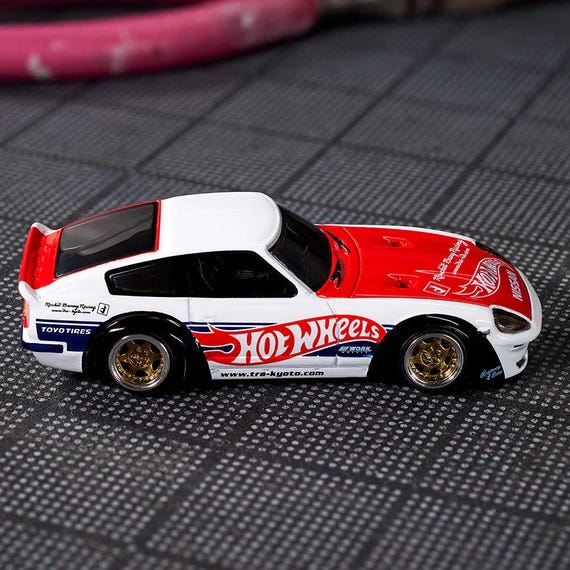 Hot Wheels Elite 64 Pandem Datsun 280ZX – White HNJ59 Die-cast