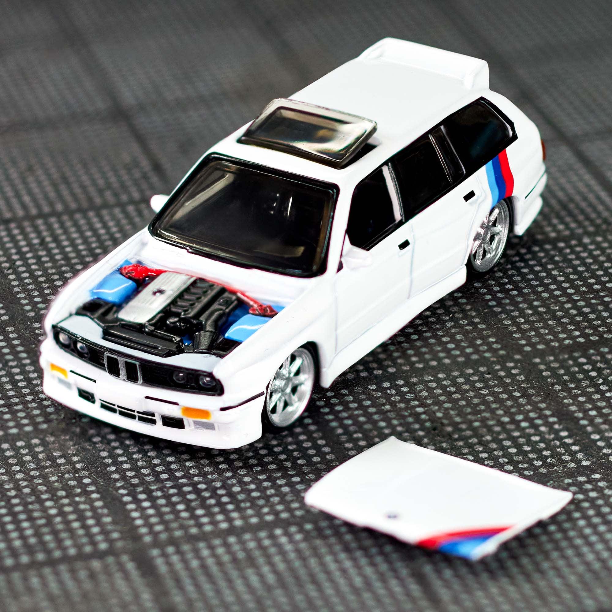 Hot Wheels Elite 64 Modified '90 BMW 318i Touring – Spectraflame