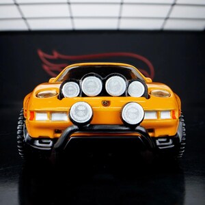 Hot Wheels Elite #7 _ 1/64 _2024_ Porsche 928 Safari _ orange_ RR's ! MOC Hot Wheels Elite #7 _ 1/64 _2024_ Porsche 928 Safari _ orange_ RR's ! MOC