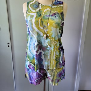 Tie Dye Tank and Linen Shorts Set: Women&#39;s Boho Summer Outfit (Medium)