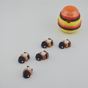 かわいい蜂の巣収納と5つの蜂のコンテナ - 3Dプリントのカラフルなデスク装飾、ユニークなギフト、関節式本棚のアクセント