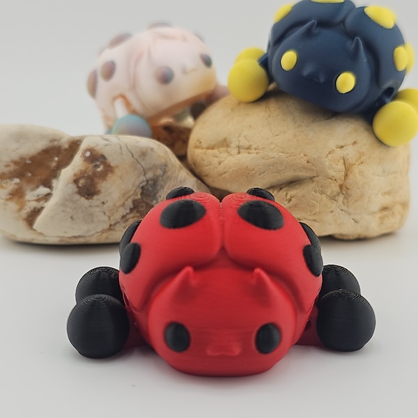 Articulated Ladybug Desk Pet - Unique Fidget Toy & Bookshelf Decor, Perfect Plant Buddy Gift