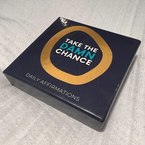 Neem de DAMN Chance-bevestigingskaarten