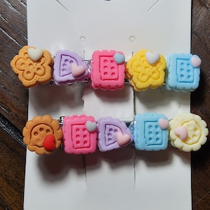 Hair clips