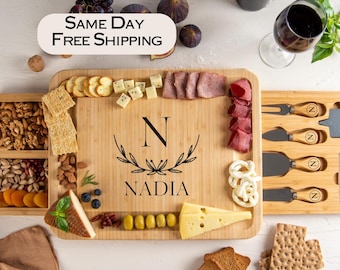 Personalized Charcuterie Board Set, Custom Cheese Board, Grandma Gift Idea From Daughter, Gift for Mom, Gift for Mother in Law Birthday Gift