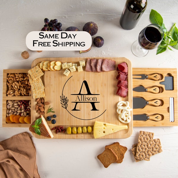 Charcuterie Board Personalized Cheese Cutting Board Wedding Gift for Couples, Anniversary Gift Housewarming Gift New Home Kitchen Decor Gift