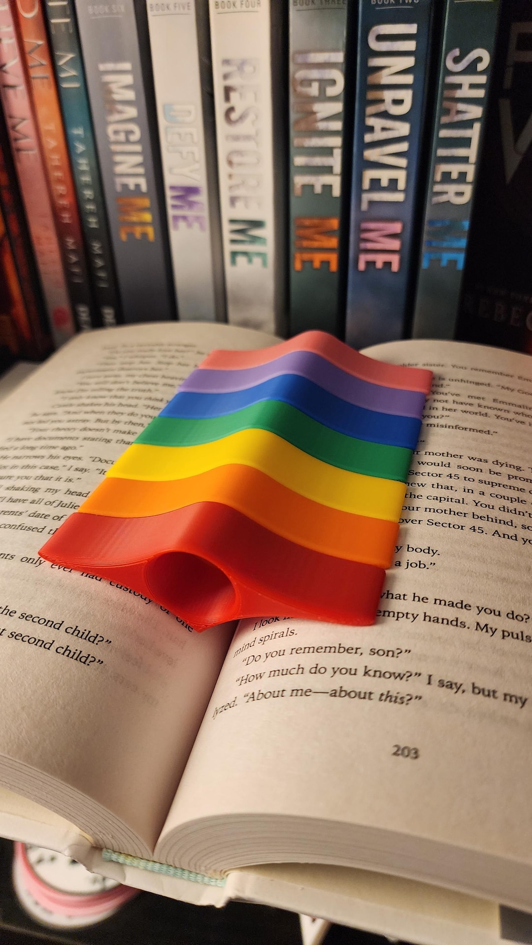 3PCS Book Clip Set - Secure Page Holder For Hands-Free Reading