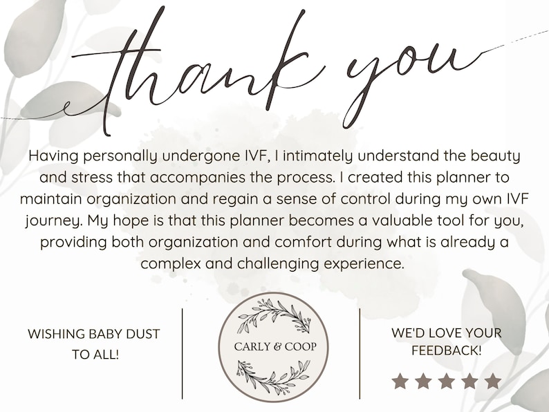Op de afbeelding: Een bedankkaart met een bloemmotief en de tekst "dankjewel". De kaart bevat een bericht over een planner voor IVF-trajecten en een logo voor Carly & Coop. De kaart bevat ook een vijfsterrenbeoordeling en de tekst "We waarderen uw feedback!"