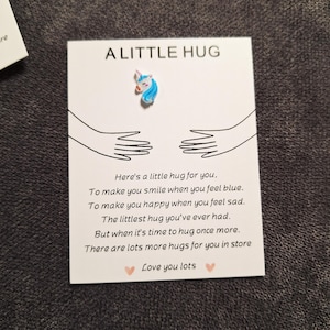 Pocket Hug Einhorn - Taschen Umarmung, mini Einhorn und Schmetterling, Geschenk für liebe Menschen, aus Harz, Glücksbringer