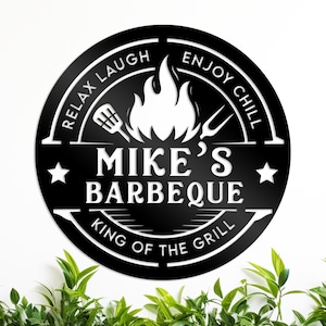 Cartello in metallo per barbecue da giardino personalizzato - Decorazione da parete in metallo per griglia - Regali per papà - Decorazione per esterni con cartello per barbecue - Cartello di benvenuto