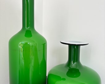 Ensemble GULVVASE en verre à boîtier West Elm vert, style Holmegaard.
