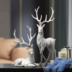 High End Deer Statue Reindeer Decor XMAS Resin ELK Sculpture For Living Room Luxury Home Decoration Nordic Tabletop Ornaments Home Decor