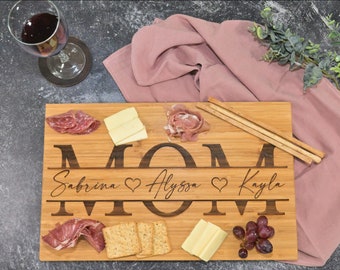 Engraved Bamboo Cutting Board for Mom – Personalized Mother's Day Gift