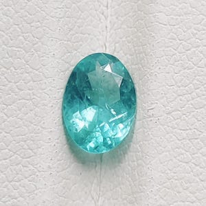 Turmalina natural de boa cor, lapidação oval de 5 x 7 mm, ideal para confecção de joias. imagem 1