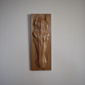 Wood Wall Art &quot;Horse Head&quot; – Handmade Oak Carving, Rustic Wall Decor, Horse Lover Gift