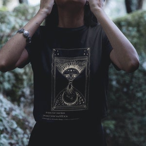 Transformation Definition, Sonne und Mond, Esoterisches Okkultes Vibe Unisex T-shirt