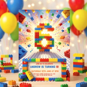 Può includere: Un invito di compleanno colorato con un grande numero 6 fatto di mattoncini. L'invito include il testo "Andrew compie 6 anni!" e i dettagli della festa. Palloncini e mattoncini sono sparsi intorno all'invito.