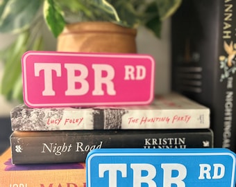 TBR Bookshelf Street Sign