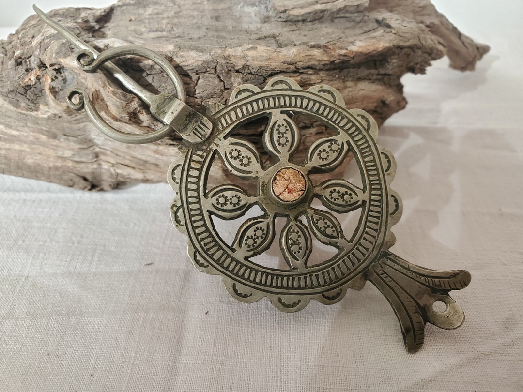BROCHE BERBÈRE KABYLE en Argent poinçon crabe 22,26 gr 7,5cm X5,5cm bon