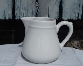 Crémier, pot à lait Vintage Porcelaine à feu blanche APILCO