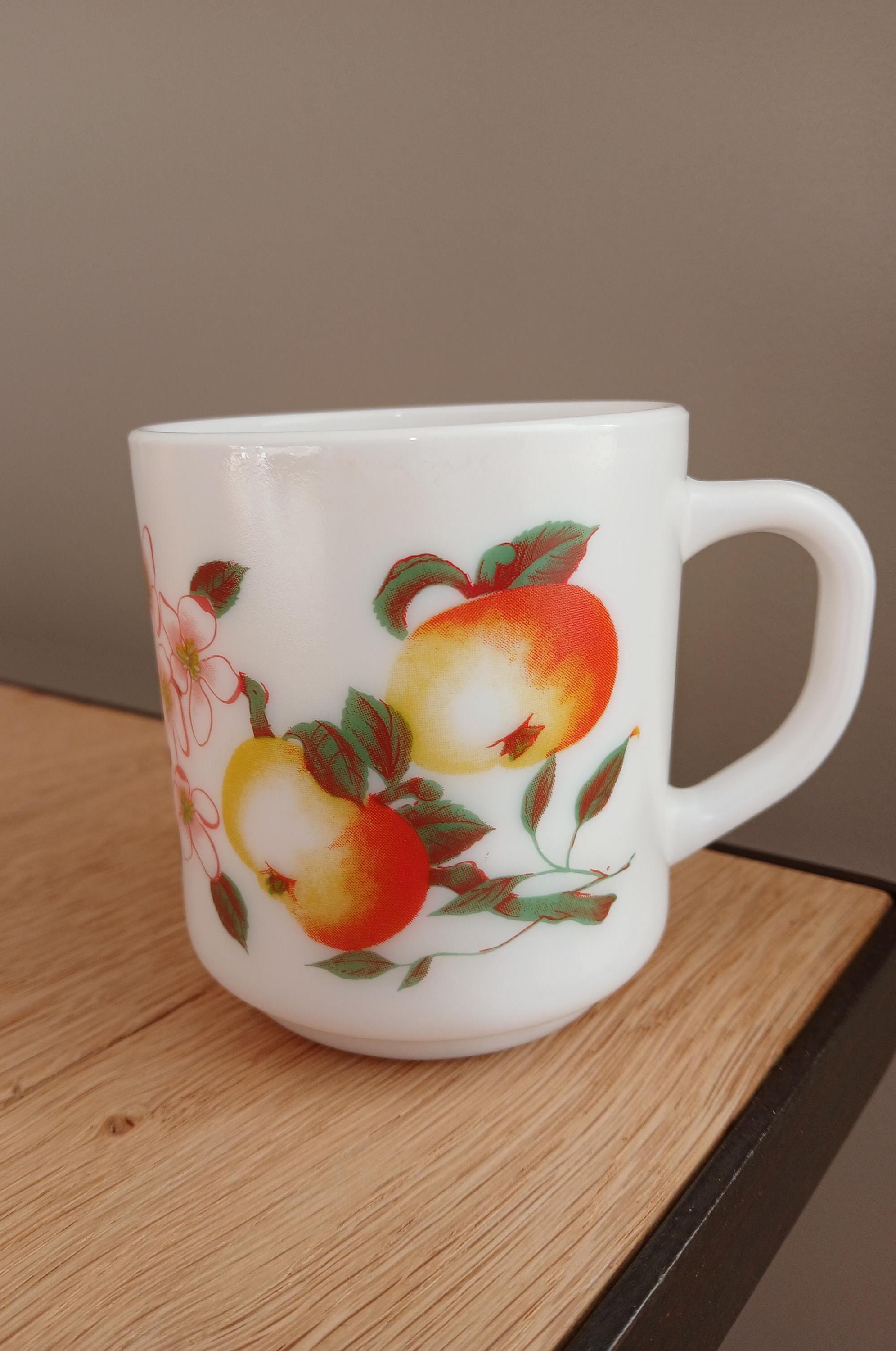Lot de 3 grandes tasses thé ou chocolat Arcopal vintage motif narcisse avec soucoupes - Arts de la table