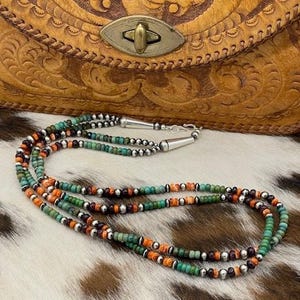 27&quot; Double Strand Green Turquoise & Spiny Oyster Necklace