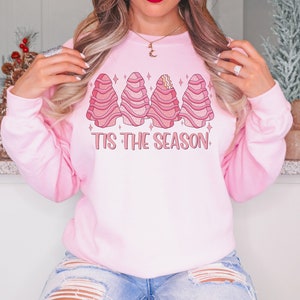 Pink Snack Cakes Tis The Season Unisex Crewneck Sweatshirt, Retro Style Christmas Sweatshirt, Holiday Apparel, Christmas Crewneck Sweatshirt