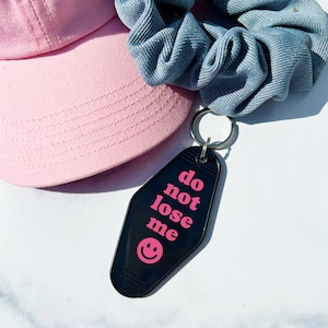 Do Not Lose Me Motel Keychain, Cute Retro style Keychain Gift, New Car Gift Keychain, Road Trip Keychain