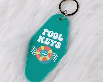 Pool Keys Motel Keychain, Cute Retro Style Keychain Gift, Housewarming Gift Reminder Pool Keys Keychain