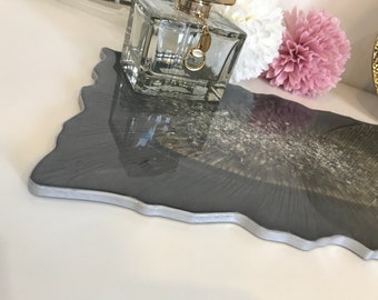Pearly Grey Tray with Silver flakes and edges