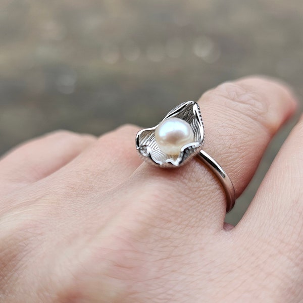 Adjustable Sterling silver pearl ring-petal shape, 5A grade pearl, birthday,June birth stone, valentine's day gift.