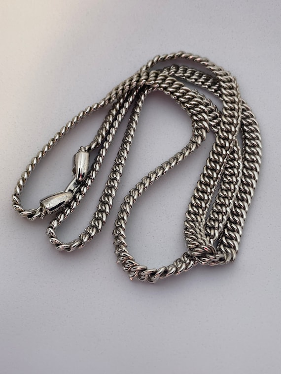 Vintage (2000) Napier Stainless Steel Clasp Necklace 30