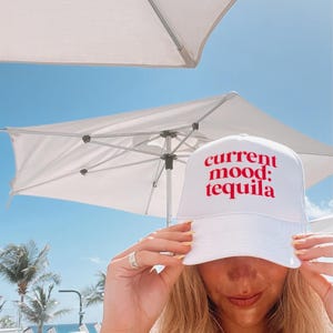 Estado de ánimo actual: Gorra de camionero con tequila