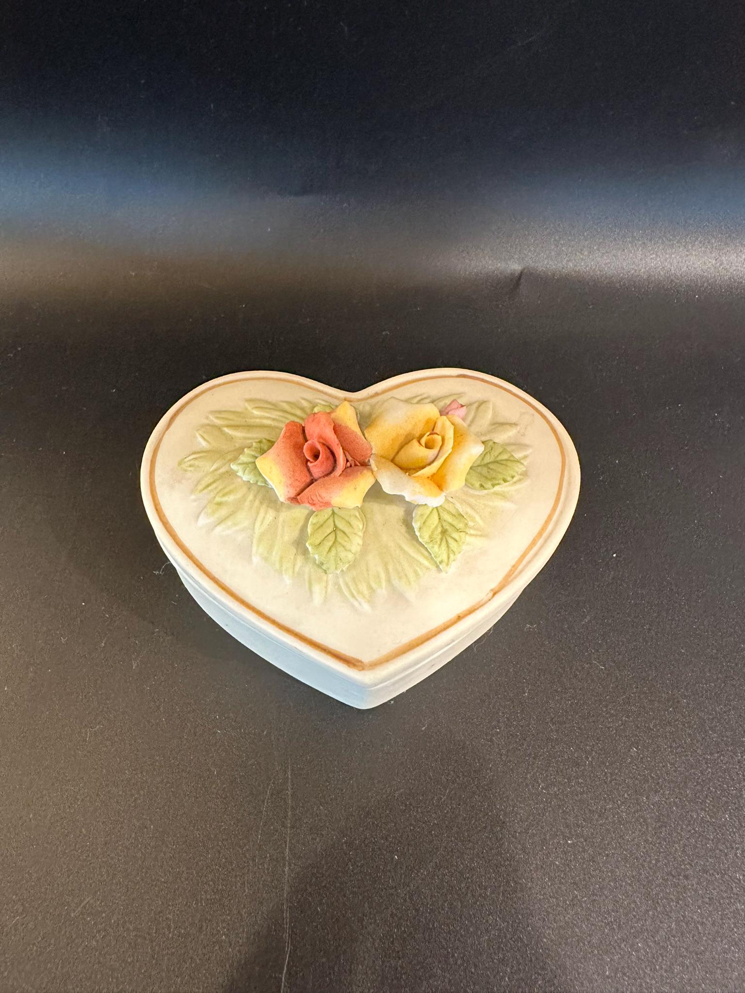 ❤️カポデモンテエンジェル　CAPODIMONTE イタリア8点セット Vintage 1960s Italian Capodimonte 8-Arm Porcelain Chandelier