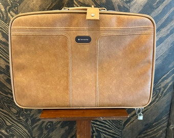 Vintage Samsonite Cordoba II Softshell Soft-Sided Faux Leather Vinyl Suitcase