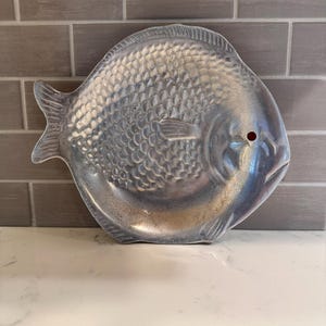 Vintage 1976 Arthur Court Designs Cast Aluminum Small Fish Platter/Bowl