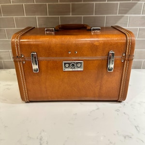 Vintage 1960&#39;s Samsonite Shwayder Bros. Inc. Brown Leather Hard Case Royal Traveller  Train Case/Makeup Case