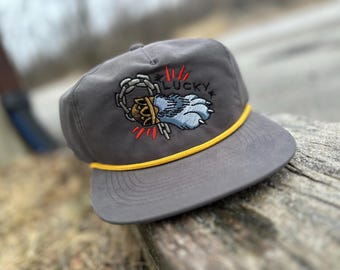 Broderad kanintasshatt: Americana tatueringsstil nylonrepkeps