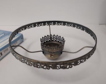 Support de lampe d'étudiant vintage en verre, orné de filigranes et muni d'une coupelle, une seule pièce - finition laiton antique - pour verre de 25 cm (10 pouces).