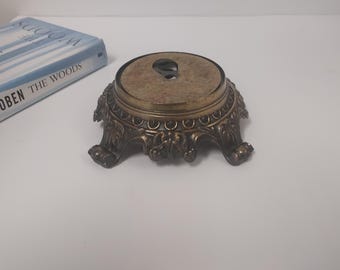 Die cast table lamp base - Antique Brass finish