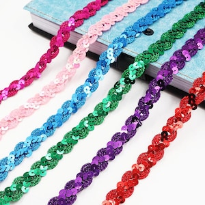 Sequin Braid Trim, 27 Yards, 0.6 Inch Wave Sequin Strip, Glitter Metallic Paillette Sequin Ribbon, DIY Sewing Costume Embellishment