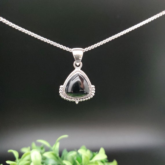 QQ-142 | Dainty Black Onyx Necklace Pendant With Option of