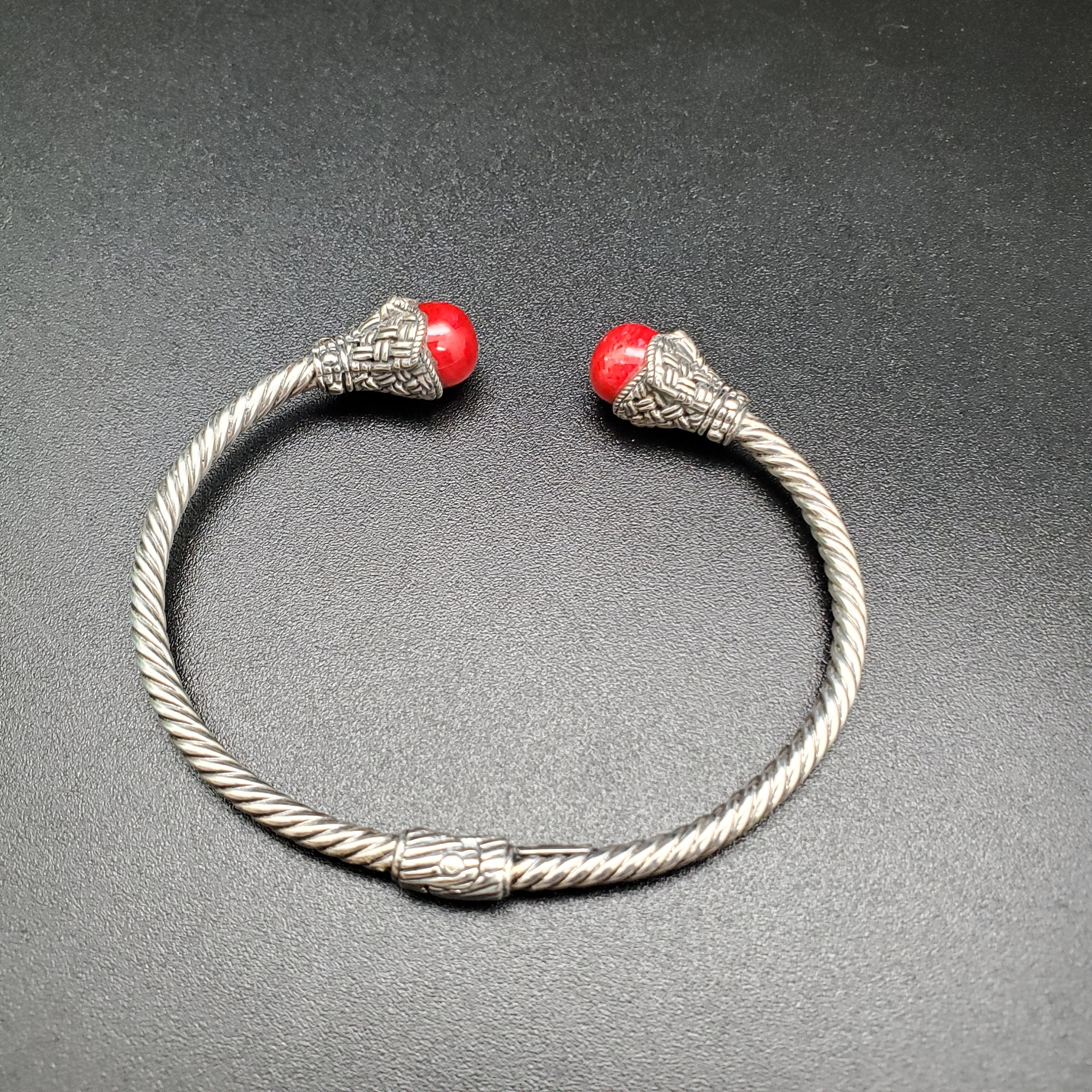 KK-196 | スターリングシルバー レッドコーラル ブレスレット カフ