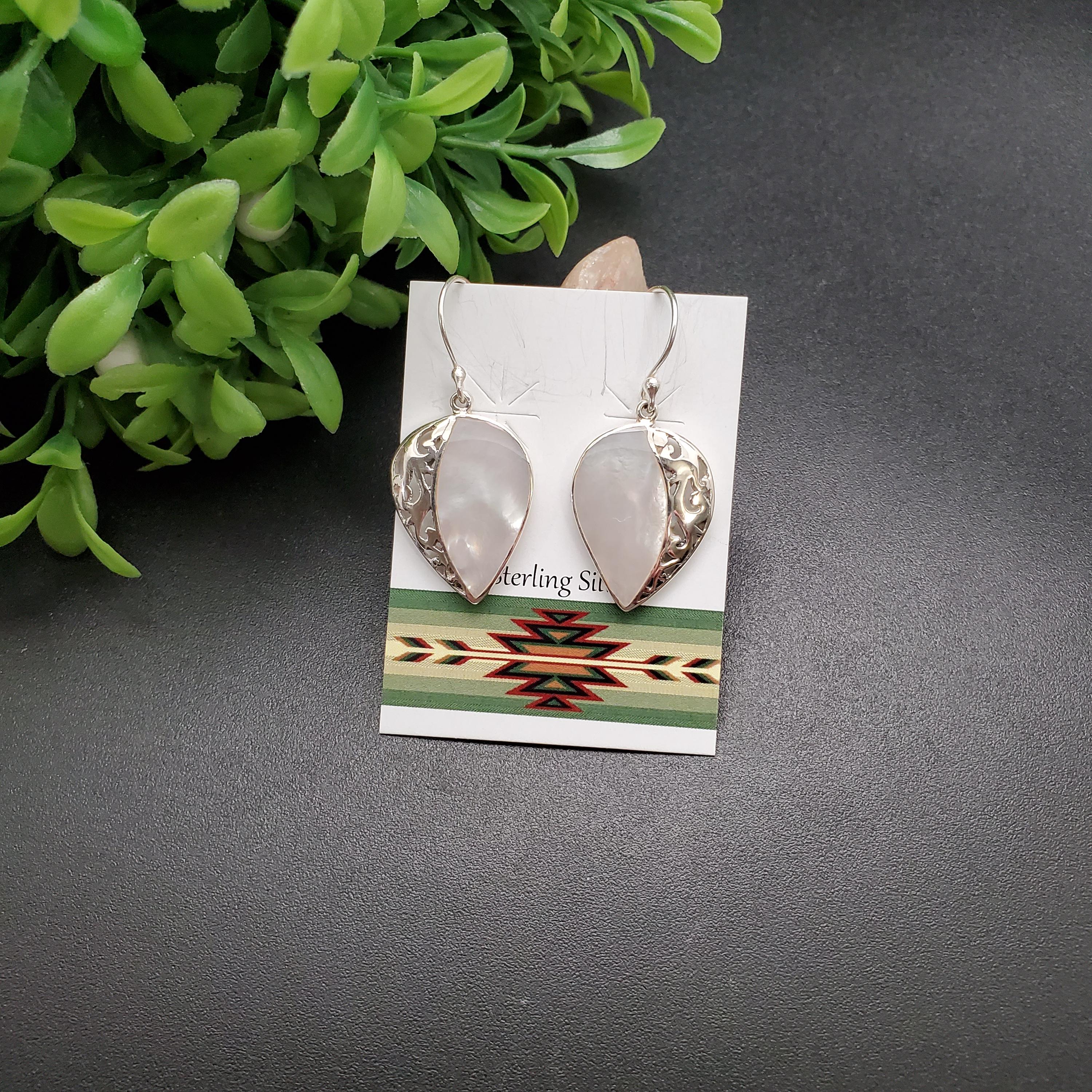 Ayu♡ ATS-AYU184 | White Mother of Pearl Inlay Earrings | Sterling
