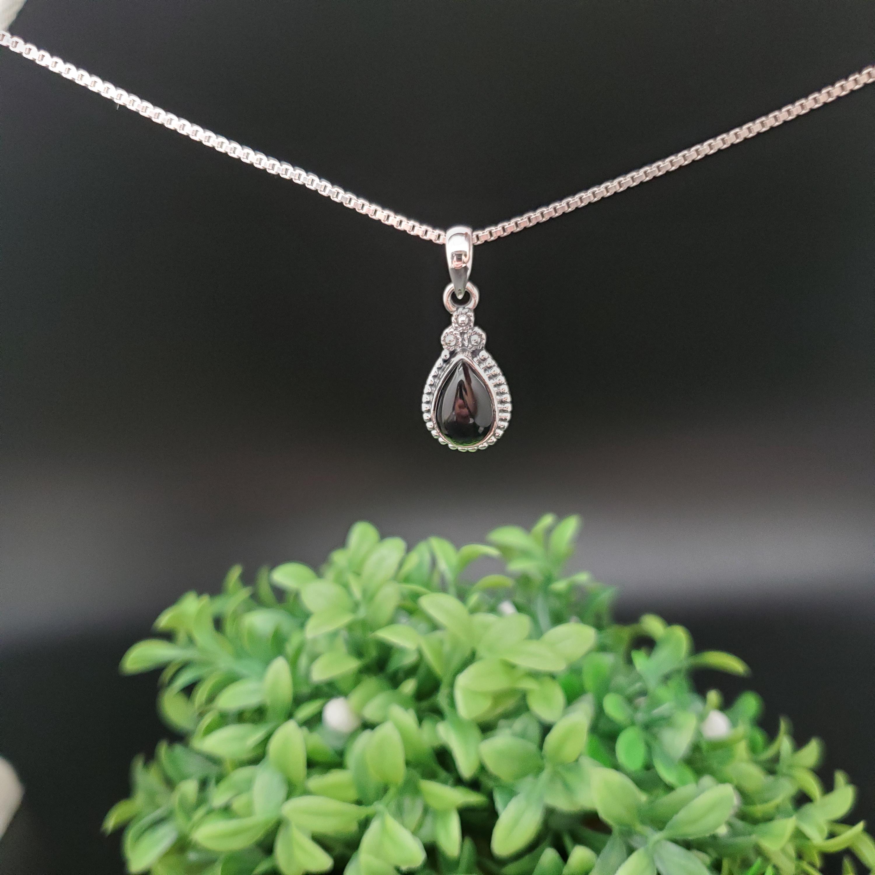 QQ-903 | Dainty Black Onyx Teardrop Pendant Necklace Option