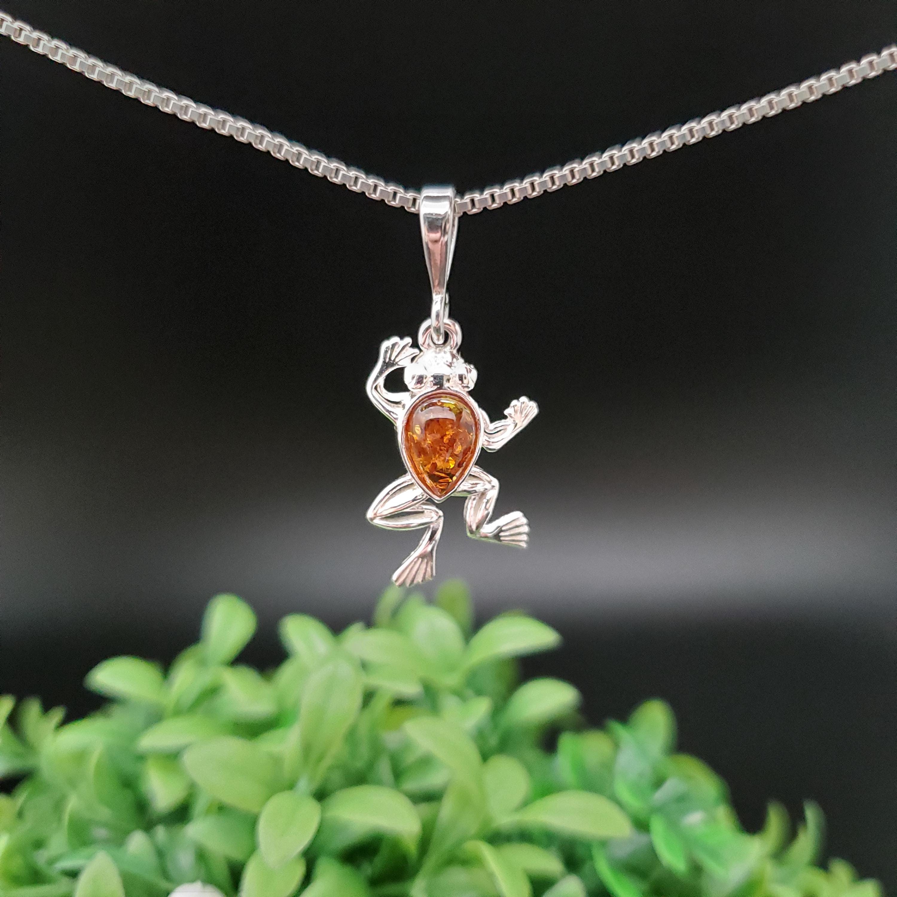 Collar De Plata De Ley Con Colgante De Rana Y ámbar - Cadena De 45,7 Cm, Elegante Y Simbólico