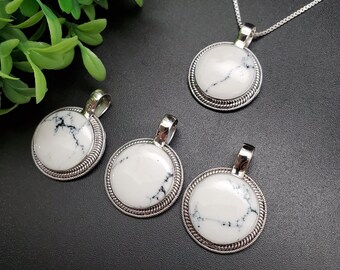 QQ-547 | ホワイトバッファローターコイズネックレスペンダント