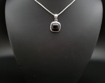 Black Onyx Oval Gemstone 925 Sterling Silver Vintage Ring